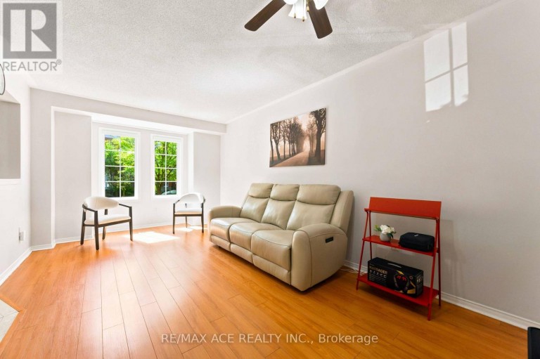 16 WHITE'S HILL AVENUE, Markham (Cornell), Ontario, L6B1C1