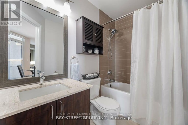 616 - 24 WOODSTREAM BOULEVARD, Vaughan (Vaughan Grove), Ontario, L4L8C4