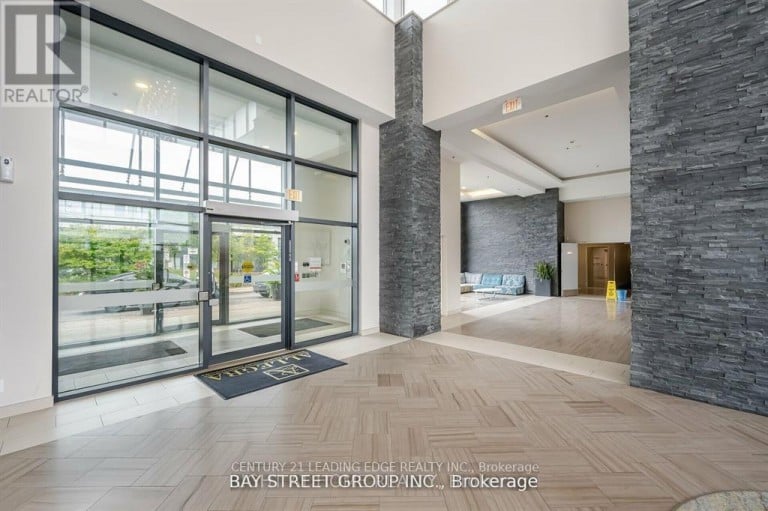 616 - 24 WOODSTREAM BOULEVARD, Vaughan (Vaughan Grove), Ontario, L4L8C4