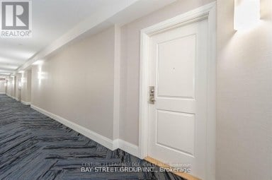616 - 24 WOODSTREAM BOULEVARD Vaughan (Vaughan Grove) Ontario photo 5