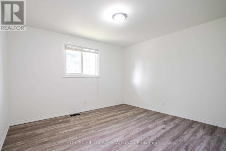 UPPER - 18 SHANNON STREET, Orillia, Ontario, L3V7K2