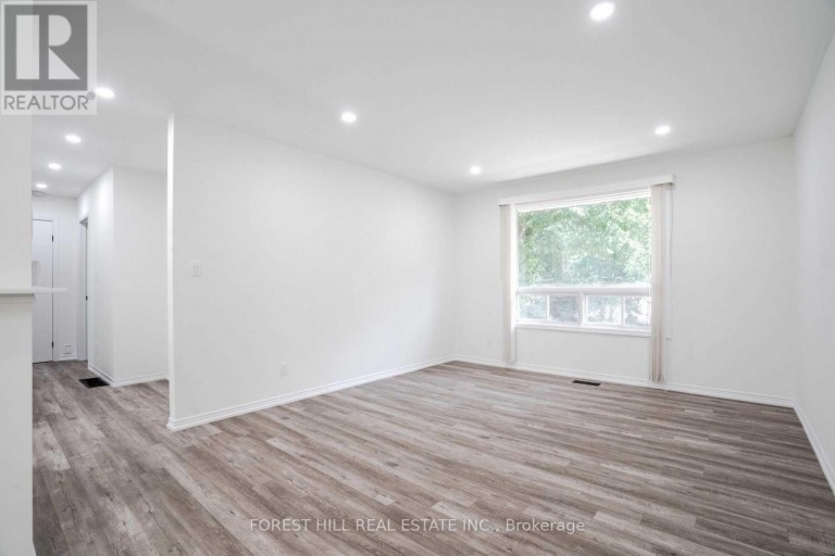 UPPER - 18 SHANNON STREET, Orillia, Ontario, L3V7K2