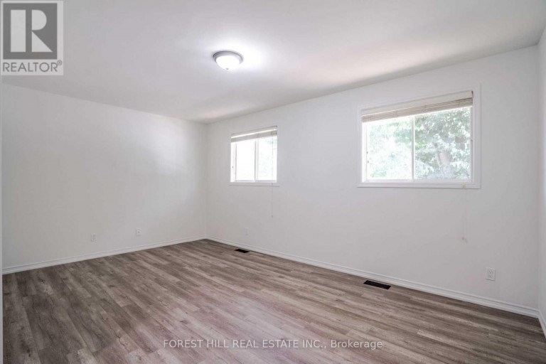 UPPER - 18 SHANNON STREET, Orillia, Ontario, L3V7K2