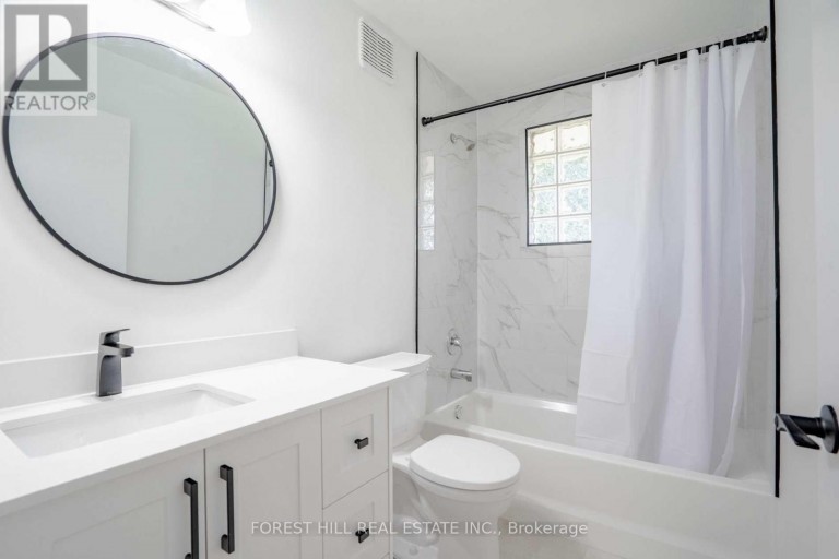 UPPER - 18 SHANNON STREET, Orillia, Ontario, L3V7K2