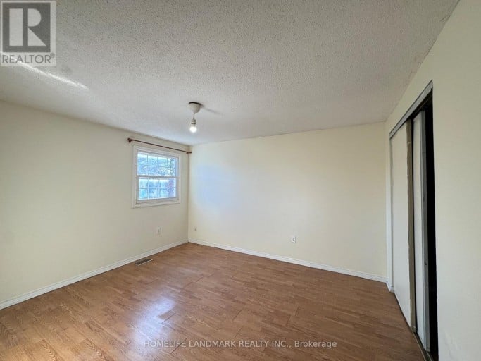 23 WALLACE DRIVE, Barrie (Northwest), Ontario, L4N7E2