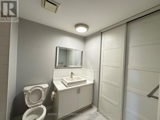 23 WALLACE DRIVE, Barrie (Northwest), Ontario, L4N7E2