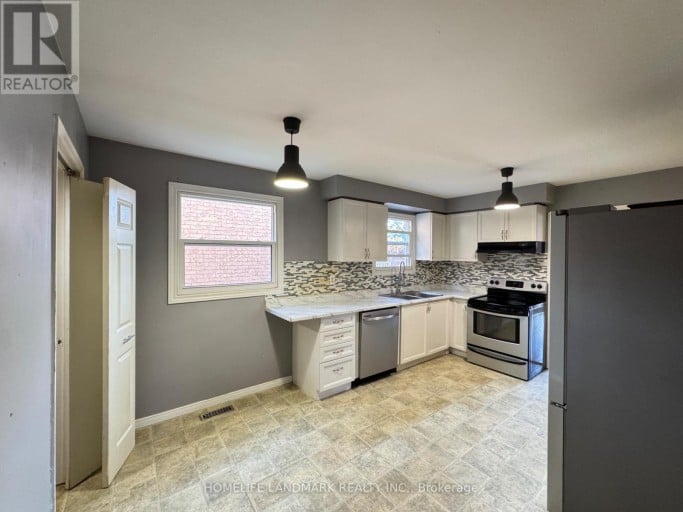 23 WALLACE DRIVE, Barrie (Northwest), Ontario, L4N7E2