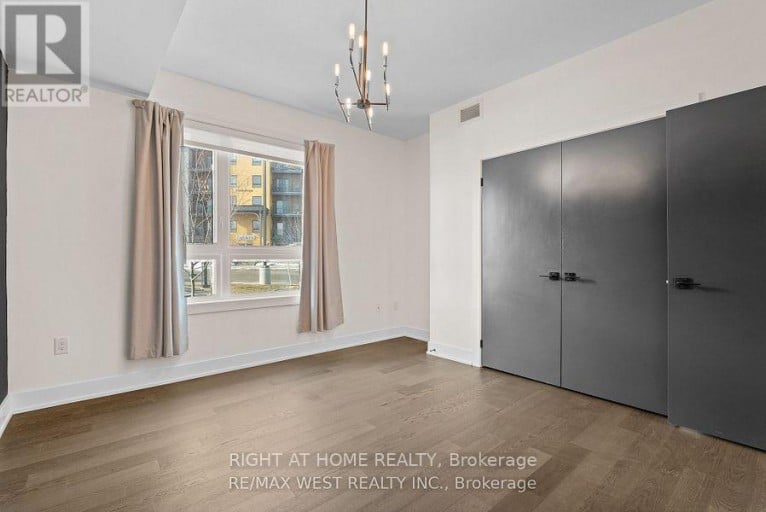 113-5 CHEF LANE, Barrie, Ontario, L9J0J8