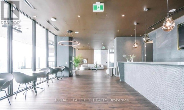 1102 - 39 MARY STREET, Barrie (City Centre), Ontario, L4N1S9