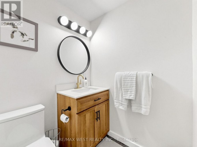 6 - 2027 BLUEFIELDS DRIVE, Burlington (Mountainside), Ontario, L7P1J9