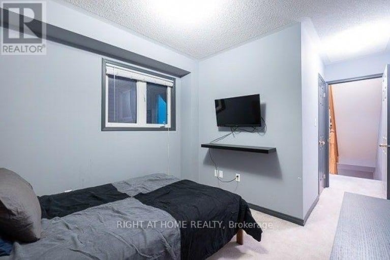 94 JIM BAIRD MEWS, Toronto (Downsview-Roding-CFB), Ontario, M3L0C4