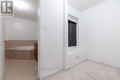 94 JIM BAIRD MEWS Toronto (Downsview-Roding-CFB) Ontario photo 17
