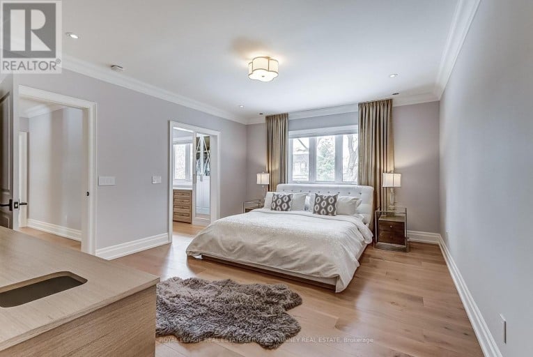 1569 WEMBURY ROAD, Mississauga (Lorne Park), Ontario, L5J2L8