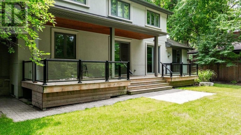 1569 WEMBURY ROAD, Mississauga (Lorne Park), Ontario, L5J2L8