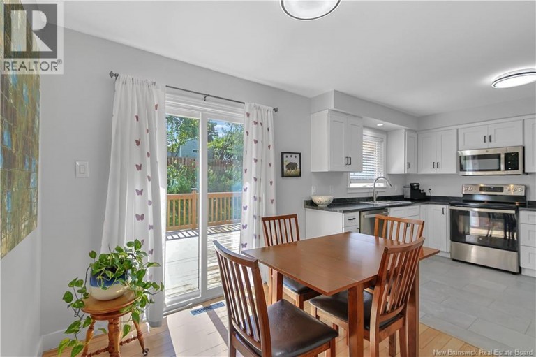 22 Park Hill Drive, Saint John, New Brunswick, E2J2V4