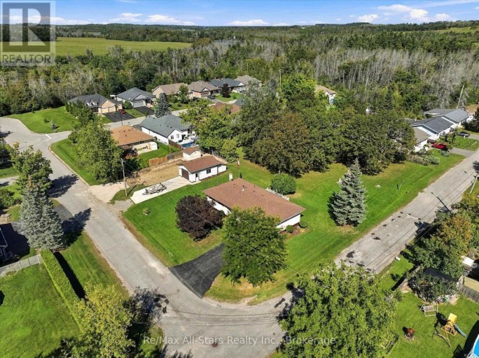 10 EMILY STREET N, Kawartha Lakes (Omemee), Ontario, K0L2W0