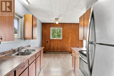 20 GORDON STREET Belleville (Belleville Ward) Ontario photo 21