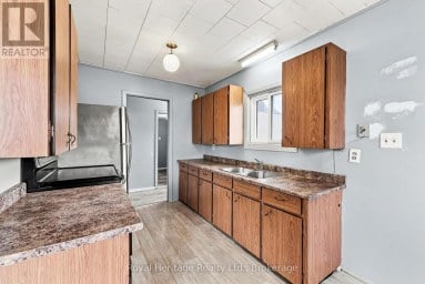 20 GORDON STREET Belleville (Belleville Ward) Ontario photo 23