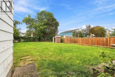 20 GORDON STREET Belleville (Belleville Ward) Ontario photo 43