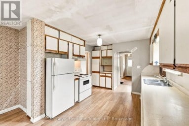 20 GORDON STREET Belleville (Belleville Ward) Ontario photo 7