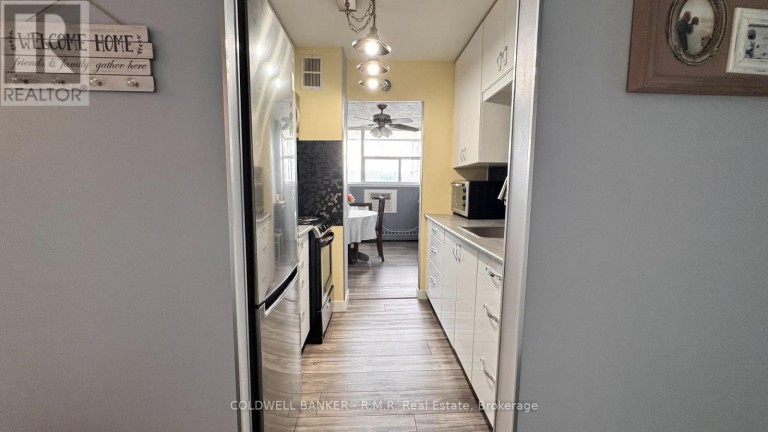 310 - 215 GLENRIDGE AVENUE E, St. Catharines (Glendale/Glenridge), Ontario, L2T3J7