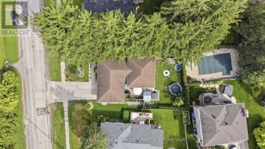 142 CAMPBELL STREET Collingwood Ontario photo 36