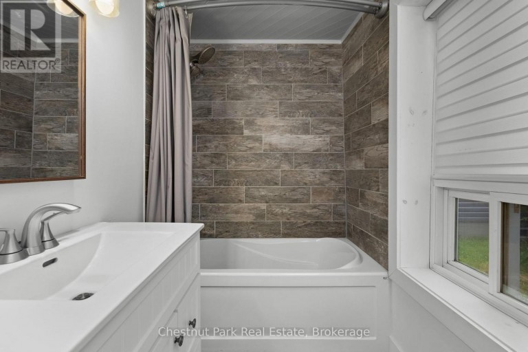 156 MAIN STREET, Perry (Novar), Ontario, P0A1R0