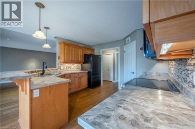 70 SPARROW Way Port Dover Ontario photo 15