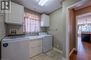 70 SPARROW Way Port Dover Ontario photo 17