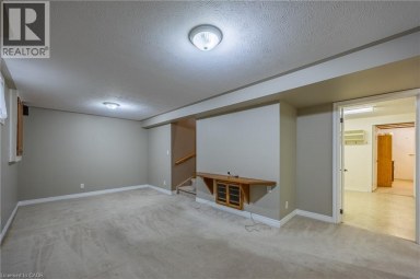 70 SPARROW Way Port Dover Ontario photo 29