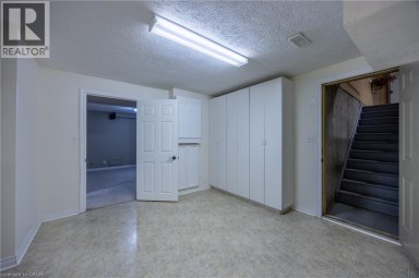 70 SPARROW Way Port Dover Ontario photo 38