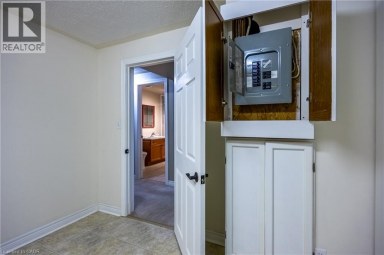 70 SPARROW Way Port Dover Ontario photo 39