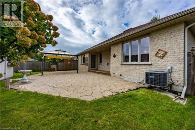 70 SPARROW Way Port Dover Ontario photo 45