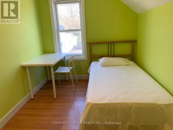 713 CHAMBERLAIN STREET Peterborough (Otonabee Ward 1) Ontario photo 10