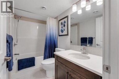133 Rochester Way NW Calgary Alberta photo 35