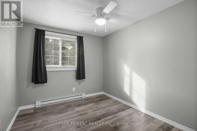 26 - 253 TAYLOR STREET London East (East C) Ontario photo 27