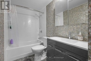 26 - 253 TAYLOR STREET London East (East C) Ontario photo 29