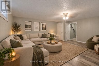 26 - 253 TAYLOR STREET London East (East C) Ontario photo 32