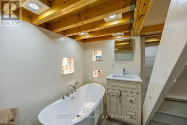 207 VALENCIA ROAD Oshawa (Lakeview) Ontario photo 30