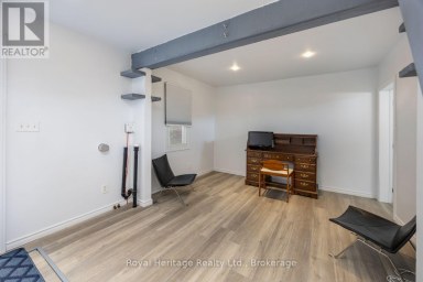 203 VALENCIA ROAD Oshawa (Lakeview) Ontario photo 6