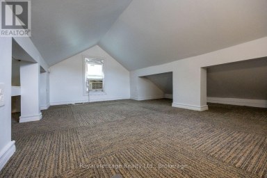 203 VALENCIA ROAD Oshawa (Lakeview) Ontario photo 13