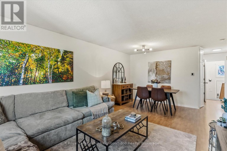 42 GLANVILLE CRESCENT, Clarington (Bowmanville), Ontario, L1C4L7
