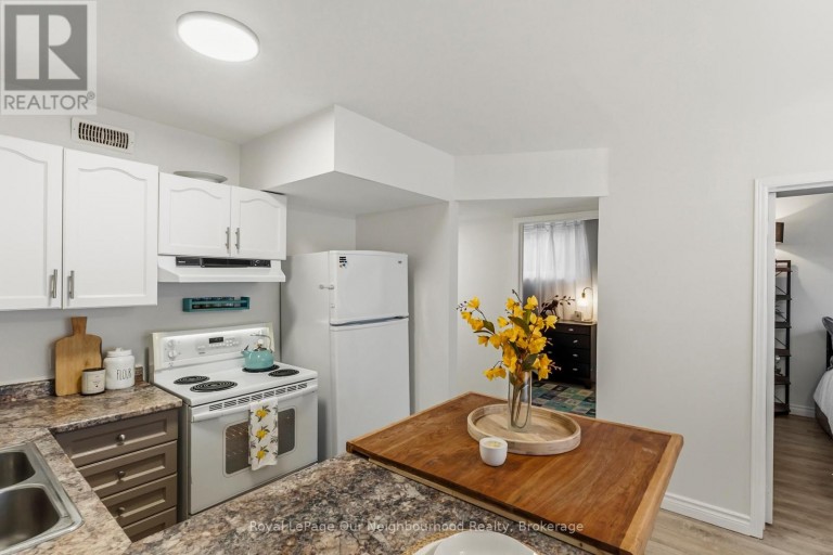 42 GLANVILLE CRESCENT, Clarington (Bowmanville), Ontario, L1C4L7