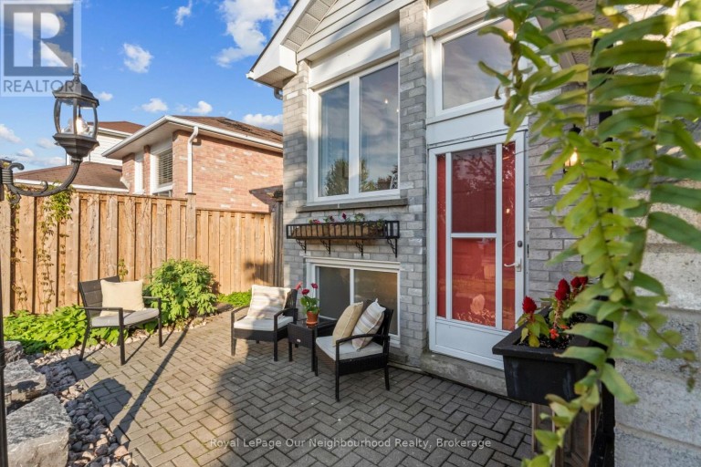 42 GLANVILLE CRESCENT, Clarington (Bowmanville), Ontario, L1C4L7