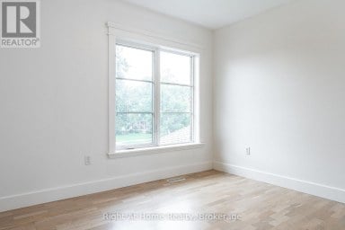 310 BRIARHILL DRIVE Stratford Ontario photo 23