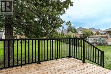 310 BRIARHILL DRIVE Stratford Ontario photo 33