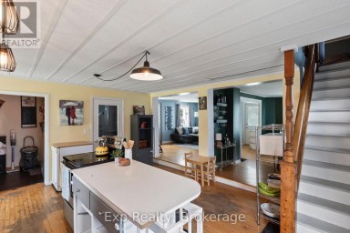 79 COLLEGE STREET E Belleville (Belleville Ward) Ontario photo 16