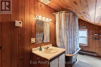 79 COLLEGE STREET E Belleville (Belleville Ward) Ontario photo 24