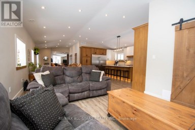 829 Peace Road, Kawartha Lakes (emily) Ontario