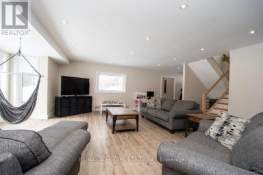 829 Peace Road, Kawartha Lakes (emily) Ontario